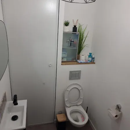 Lägenhet Nouveaux Quartier Bologne A Deux Pas De Mosson, Wifi, Climatisation Et Parking Gratuit *